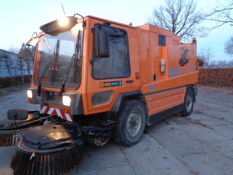 Kehrmaschine типа Schmidt Metro 500, Gebrauchtmaschine в Jonkerslan (Фотография 3)