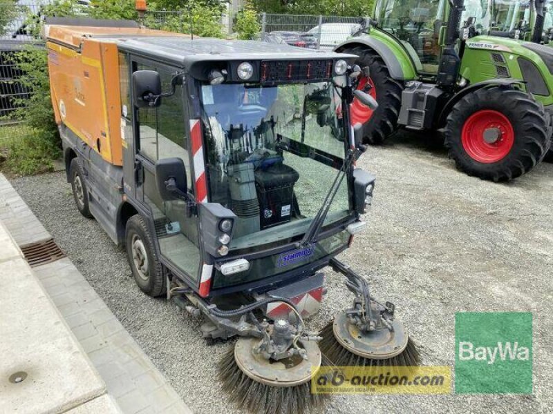 Kehrmaschine des Typs Schmidt SCHMIDT SWINGO COMPACT 200, Gebrauchtmaschine in Giebelstadt (Bild 3)