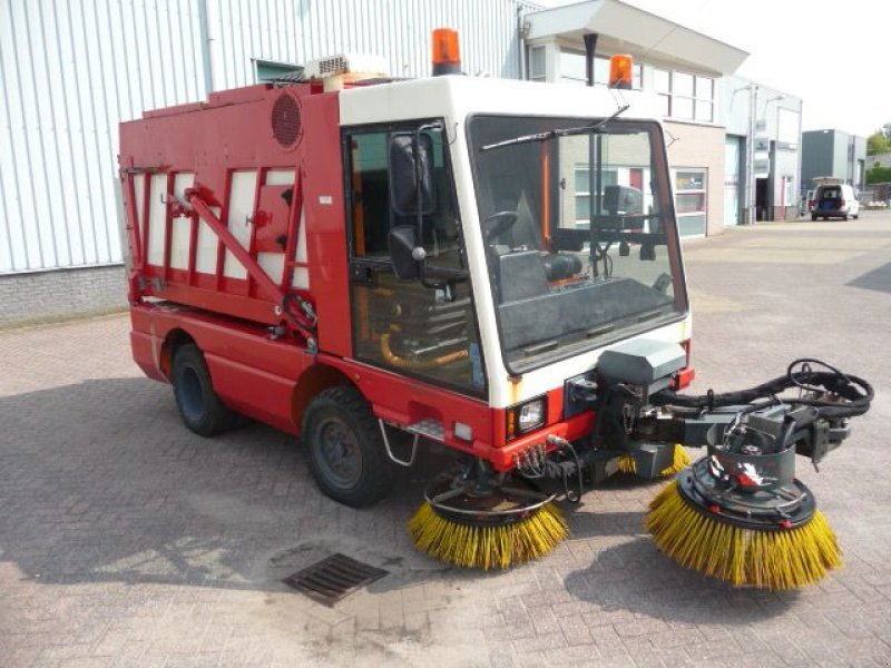 Kehrmaschine типа Schmidt veegzuigwagen, Gebrauchtmaschine в Oirschot (Фотография 2)