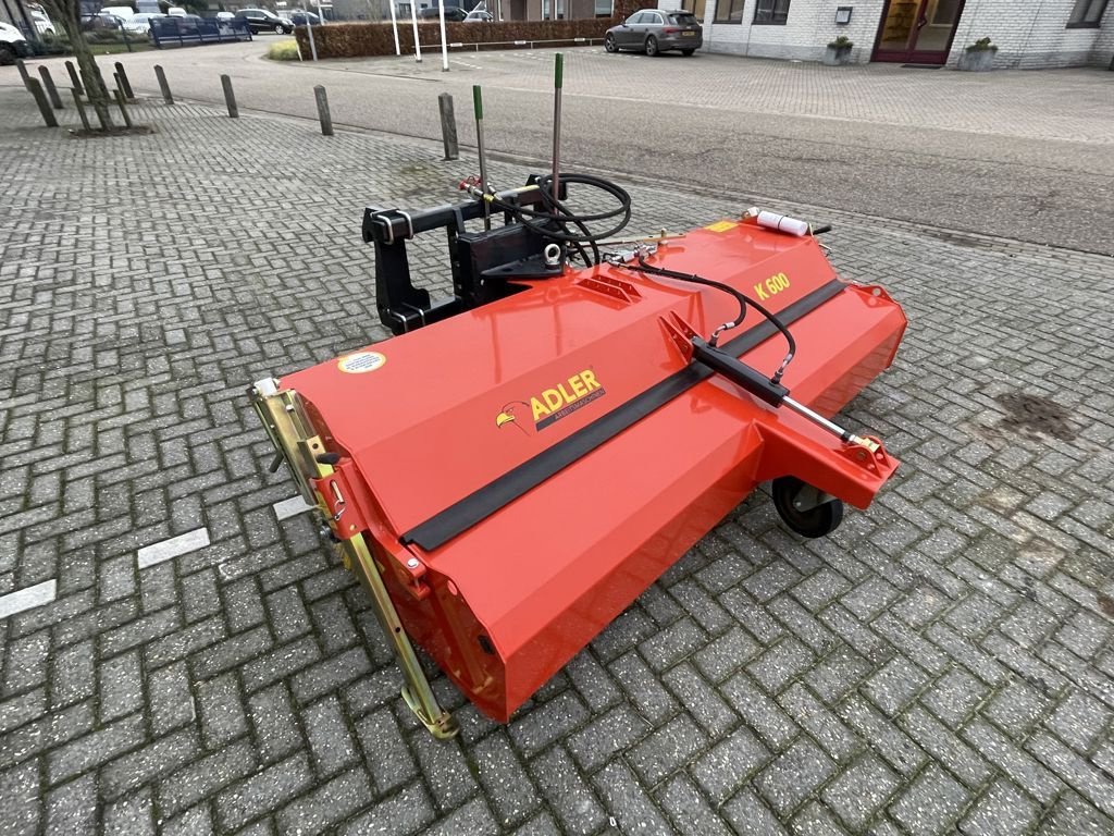 Kehrmaschine van het type Sonstige ADLER K600-240 Veegmachine, Neumaschine in BOEKEL (Foto 4)