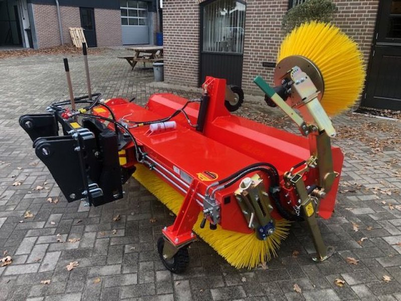 Kehrmaschine van het type Sonstige ADLER K600/240, Gebrauchtmaschine in Lunteren (Foto 1)