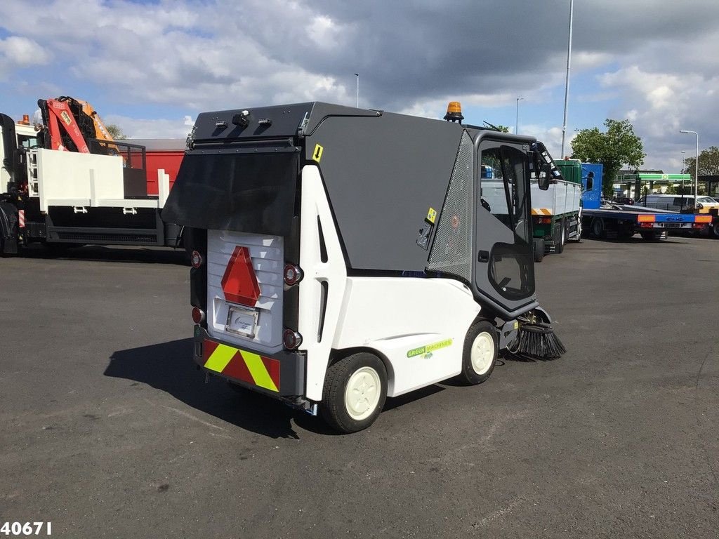 Kehrmaschine van het type Sonstige Green machine GM500H2 Hydrogen Waterstof Sweeper, Gebrauchtmaschine in ANDELST (Foto 4)