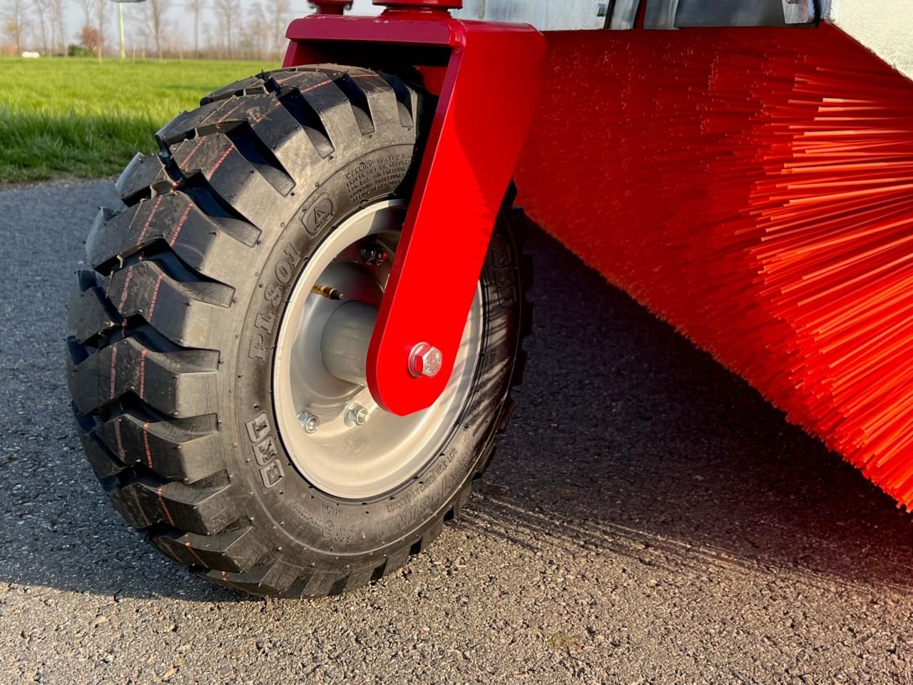 Kehrmaschine des Typs Sonstige GS rolbezem / sweeper / 2.75 HD pr, Neumaschine in Hardinxveld-Giessendam (Bild 3)