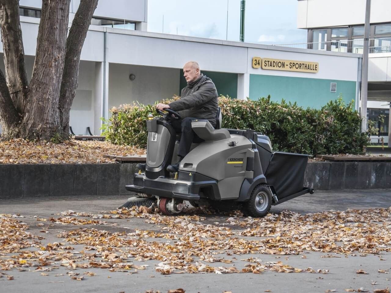 Kehrmaschine van het type Sonstige K&auml;rcher KM 105/100 R BP, Gebrauchtmaschine in Barneveld (Foto 7)