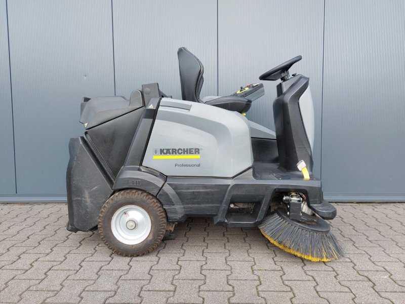 Kehrmaschine от тип Sonstige K&auml;rcher KM 105/100 R BP, Gebrauchtmaschine в Barneveld (Снимка 1)