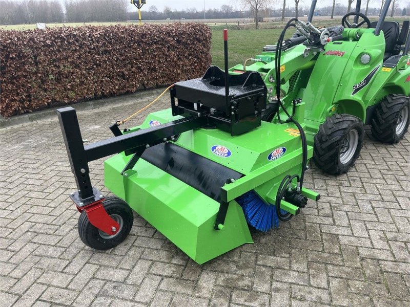 Kehrmaschine van het type Sonstige M Sweep HSTV600 125 cm Veegborstel met opvang, Gebrauchtmaschine in Erichem (Foto 1)