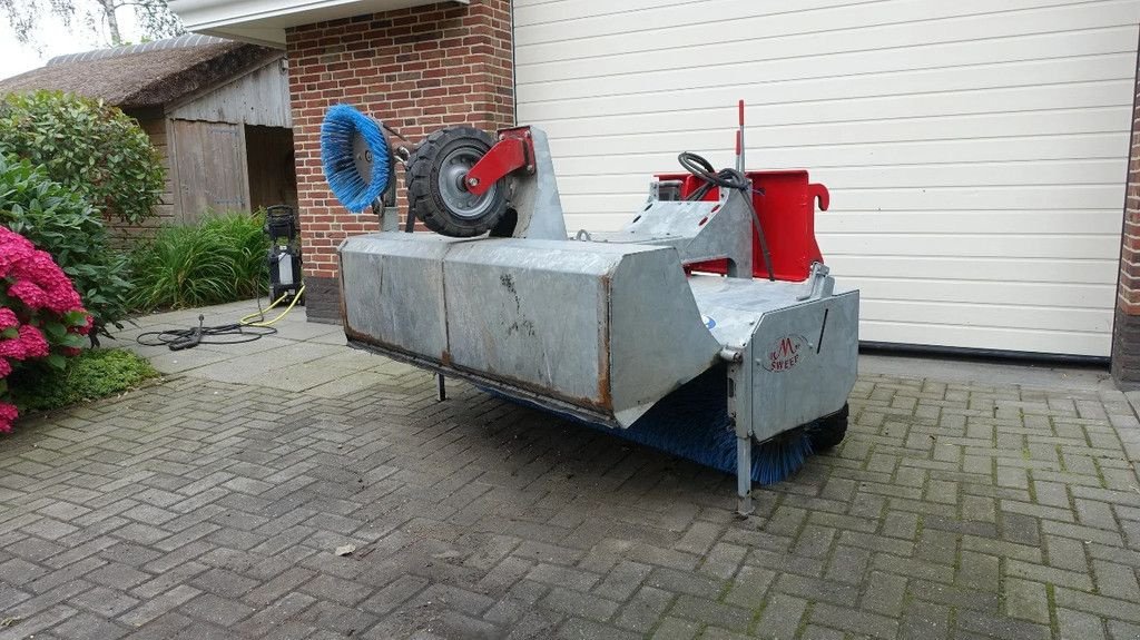 Kehrmaschine типа Sonstige M Sweep Rolbezem met 2e bezem HSTV600P 175 Cm, Gebrauchtmaschine в IJsselmuiden (Фотография 4)