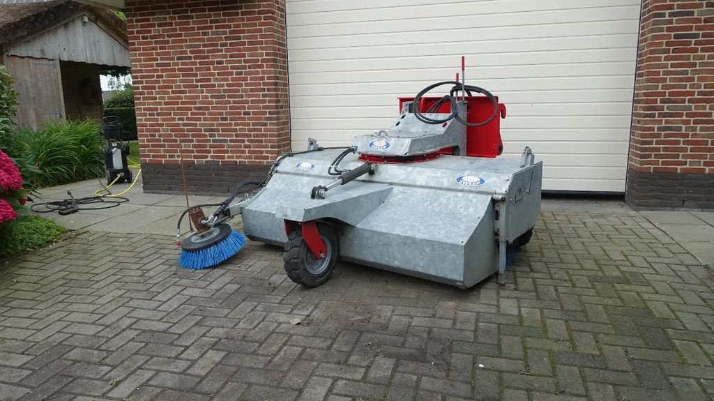 Kehrmaschine tip Sonstige M Sweep Rolbezem met 2e bezem HSTV600P 175 Cm, Gebrauchtmaschine in IJsselmuiden (Poză 1)