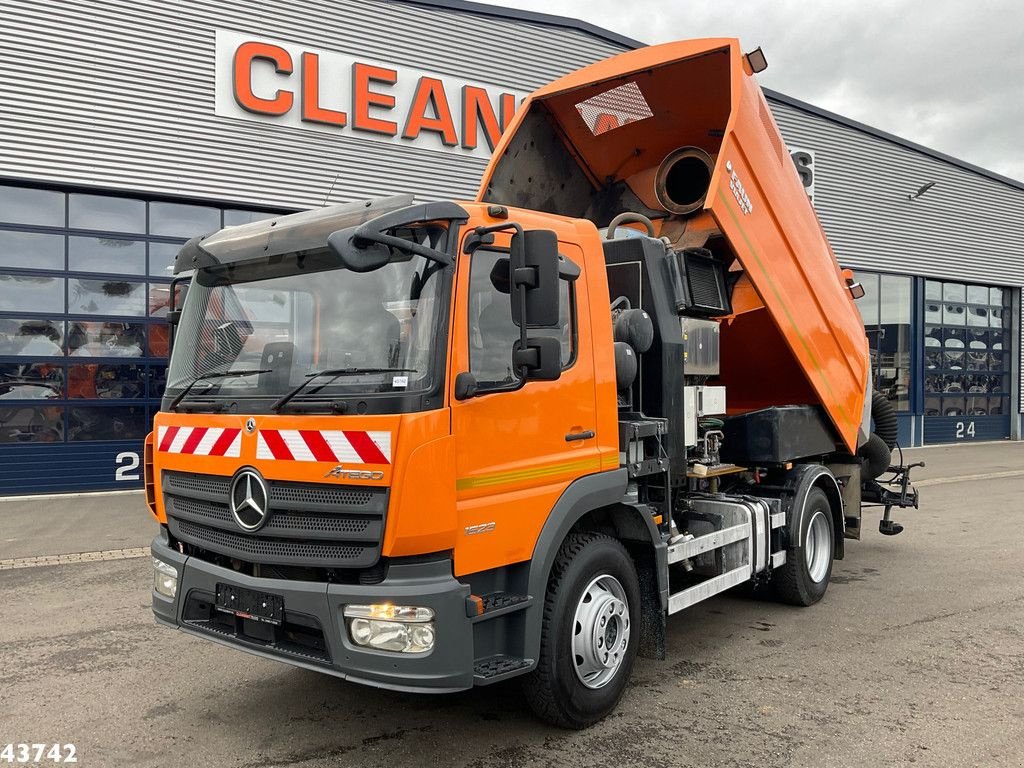 Kehrmaschine van het type Sonstige Mercedes Benz ATEGO 1523 Faun VIAJET 6 R/HS Wegdekreiniger Just 14.776 km!, Gebrauchtmaschine in ANDELST (Foto 3)