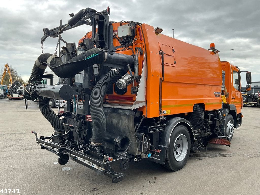 Kehrmaschine van het type Sonstige Mercedes Benz ATEGO 1523 Faun VIAJET 6 R/HS Wegdekreiniger Just 14.776 km!, Gebrauchtmaschine in ANDELST (Foto 5)