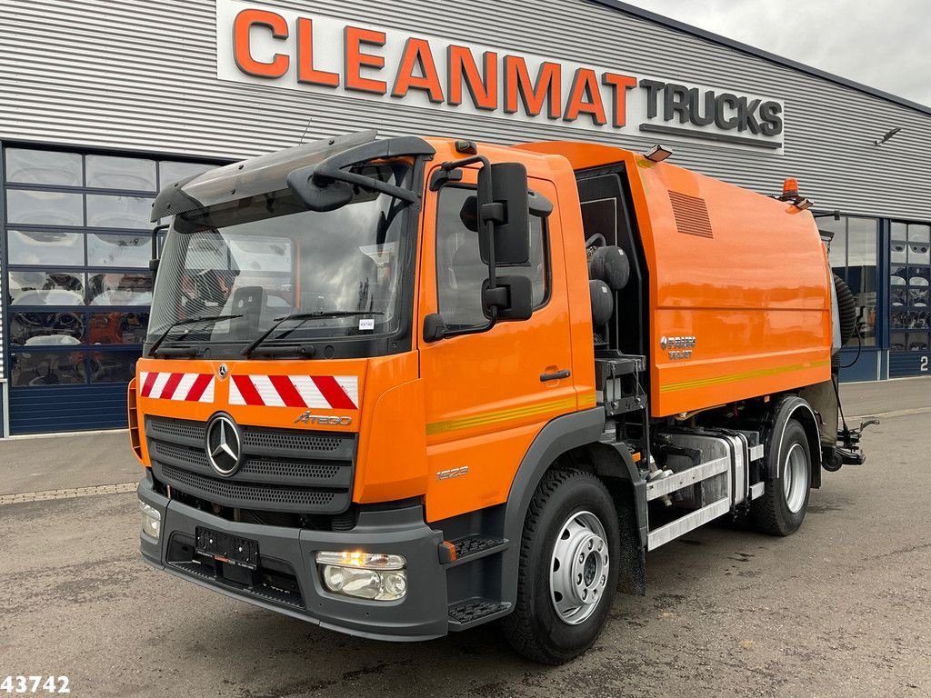 Kehrmaschine del tipo Sonstige Mercedes Benz ATEGO 1523 Faun VIAJET 6 R/HS Wegdekreiniger Just 14.776 km!, Gebrauchtmaschine en ANDELST (Imagen 2)