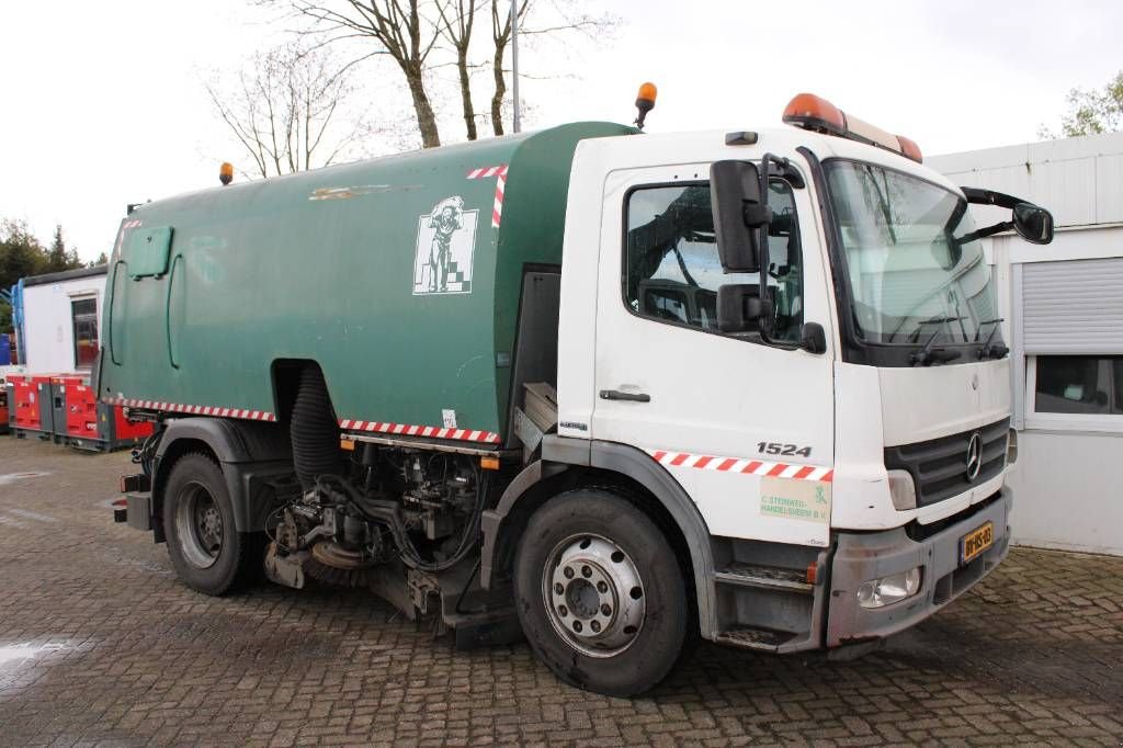 Kehrmaschine du type Sonstige Mercedes Benz Atego 1524, Gebrauchtmaschine en Rucphen (Photo 3)