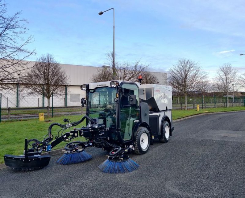 Kehrmaschine des Typs Sonstige MULTIHOG CV 350 Kehrmaschine Geräteträger Winter, Neumaschine in Aigen-Schlägl (Bild 10)