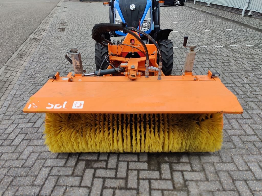 Kehrmaschine typu Sonstige Nesbo HF1600S Veegmachine, Gebrauchtmaschine v BOEKEL (Obrázok 5)