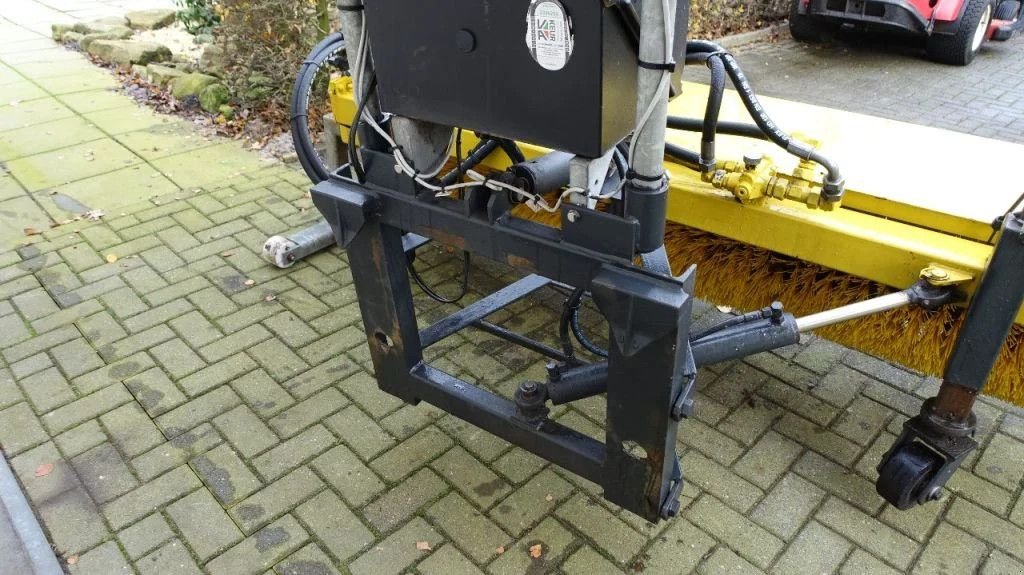 Kehrmaschine del tipo Sonstige Nido Rolbezem 200 cm breed, Gebrauchtmaschine en IJsselmuiden (Imagen 3)