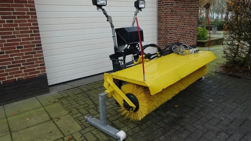 Kehrmaschine del tipo Sonstige Nido Rolbezem 200 cm breed, Gebrauchtmaschine en IJsselmuiden (Imagen 2)