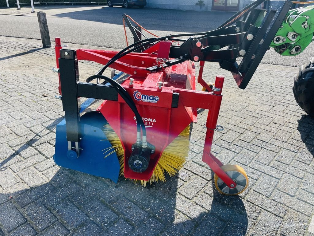 Kehrmaschine a típus Sonstige Qmac Veegmachine 1.50 met parallel shovel, Gebrauchtmaschine ekkor: BOEKEL (Kép 2)