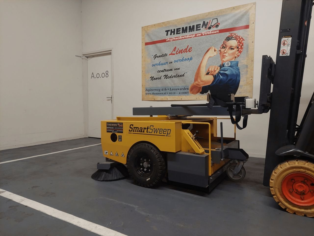 Kehrmaschine typu Sonstige SmartSweep heftruck veegmachine, Gebrauchtmaschine w Leeuwarden (Zdjęcie 1)