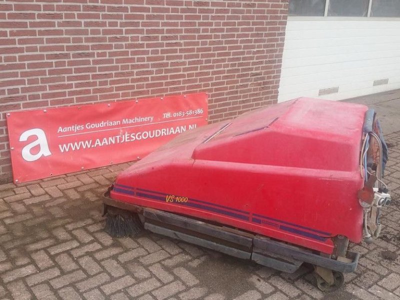 Kehrmaschine van het type Sonstige VEEG/ZUIG machine, Gebrauchtmaschine in Goudriaan (Foto 1)