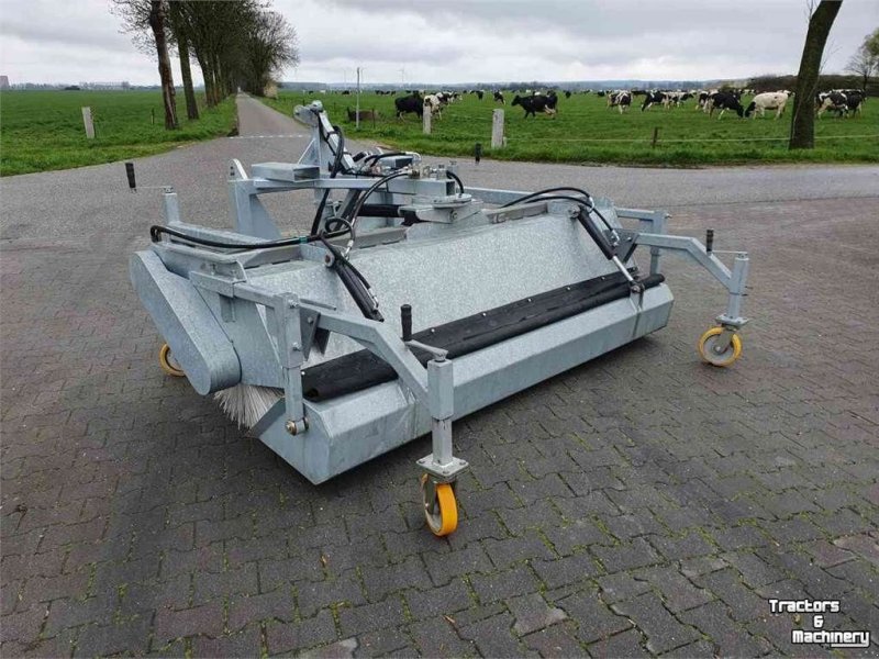 Kehrmaschine typu Sonstige Veegmachine 240 cm, Gebrauchtmaschine v Zevenaar