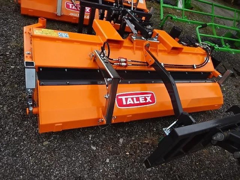 Kehrmaschine des Typs Talex Kehrmaschine 2,3 Meter - Eco - Clean- 2,30 - Profi- mit Anbau Dreipunkt und zusätzlich Anbau an Schnellwechselaufnahme- in verschiedenen Ausstattungen, Neumaschine in Neureichenau (Bild 1)