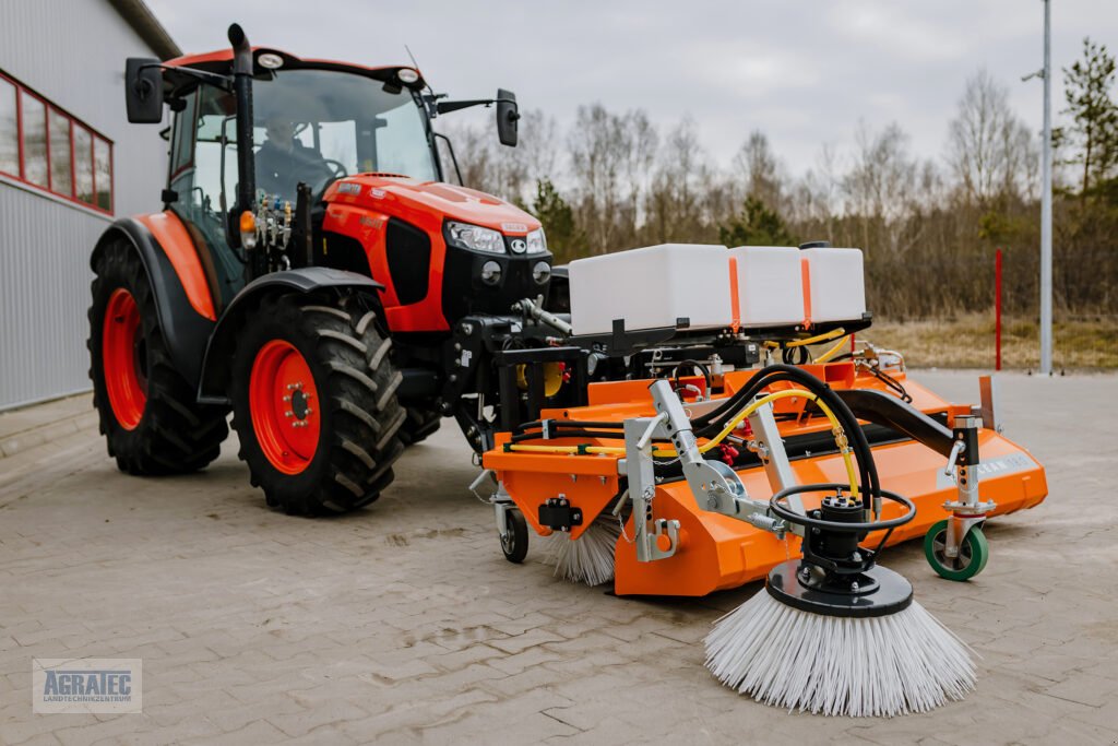 Kehrmaschine of the type Talex Kehrmaschine Eco Clean 1,2- 2,30, Neumaschine in Salching bei Straubing (Picture 1)