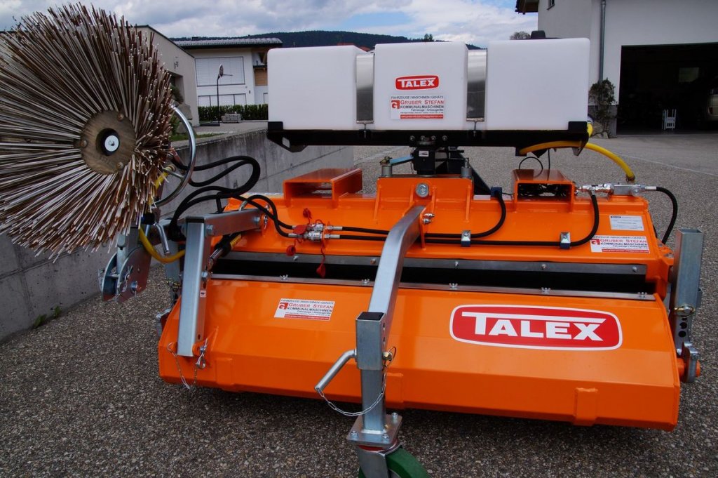 Kehrmaschine des Typs Talex KEHRMASCHINE TRAKTOR HOFLADER RADLADER NEU, Neumaschine in Aigen-Schlägl (Bild 8)