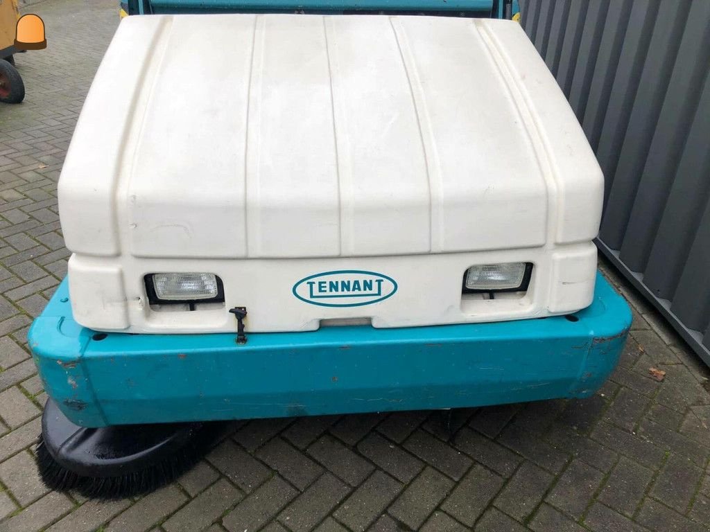 Kehrmaschine van het type Tennant 6550 Veegmachine, Gebrauchtmaschine in Zoetermeer (Foto 5)