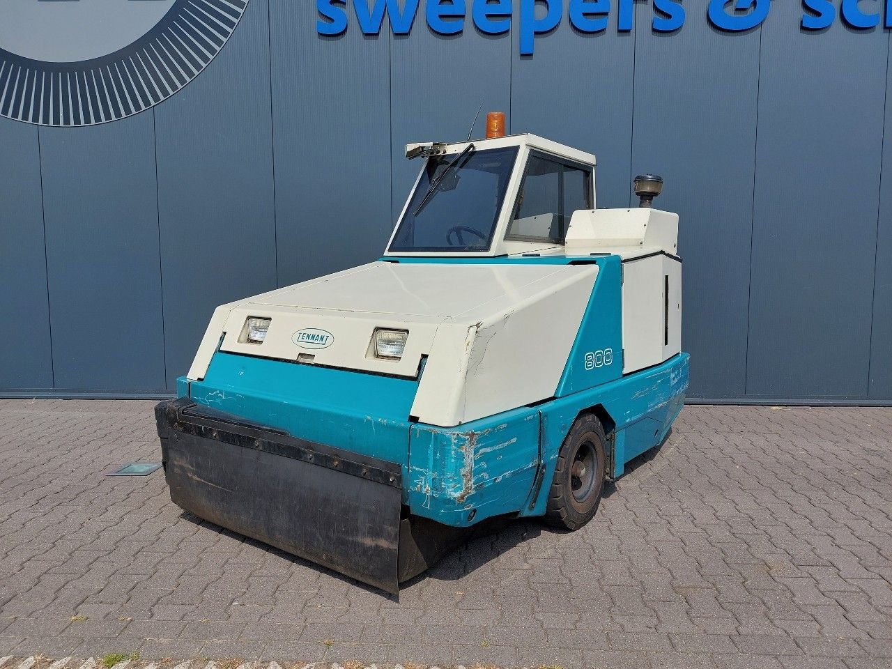 Kehrmaschine van het type Tennant 800, Gebrauchtmaschine in Barneveld (Foto 5)