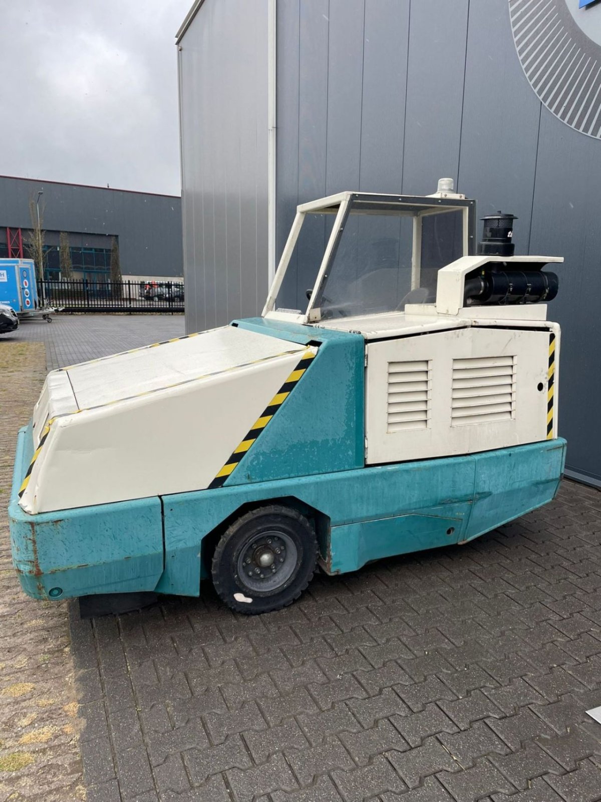 Kehrmaschine del tipo Tennant 800, Gebrauchtmaschine en Barneveld (Imagen 4)