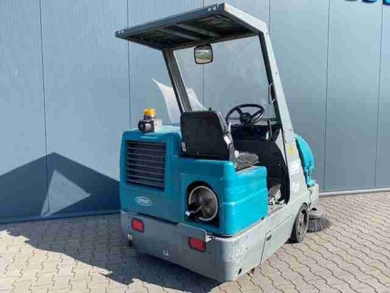 Kehrmaschine tipa Tennant S20 diesel, Gebrauchtmaschine u Barneveld (Slika 2)