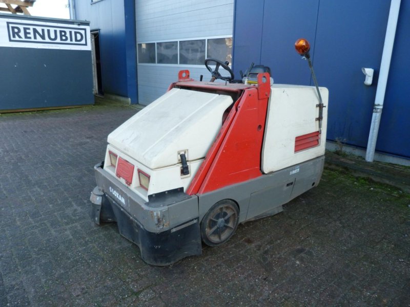 Kehrmaschine del tipo Tennant Sweep Diesel, Gebrauchtmaschine en Surhuisterveen (Imagen 1)