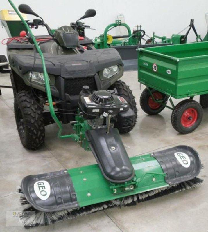 Kehrmaschine типа Vemac ATV Kehrmaschine Geo NSW 140cm Quad Rasentraktor Kehrbesen NEU, Neumaschine в Sülzetal OT Osterweddingen (Фотография 2)