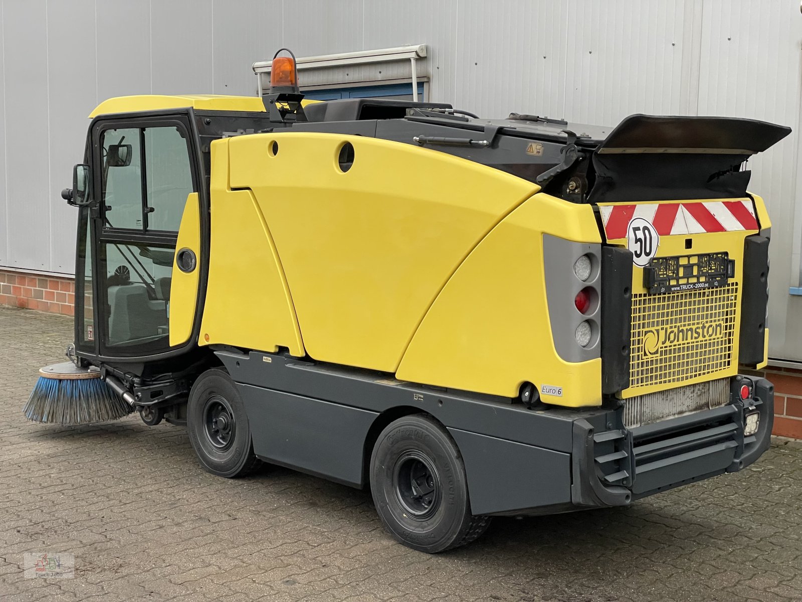 Kehrsaugmaschine del tipo Johnston Johnston Bucher Sweeper CN 201 Kehren + Sprühen, Gebrauchtmaschine In Sottrum (Immagine 4)