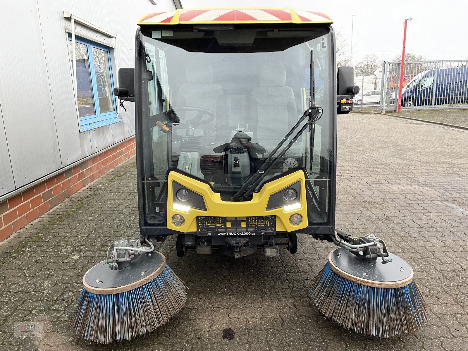 Kehrsaugmaschine del tipo Johnston Johnston Bucher Sweeper CN 201 Kehren + Sprühen, Gebrauchtmaschine In Sottrum (Immagine 8)