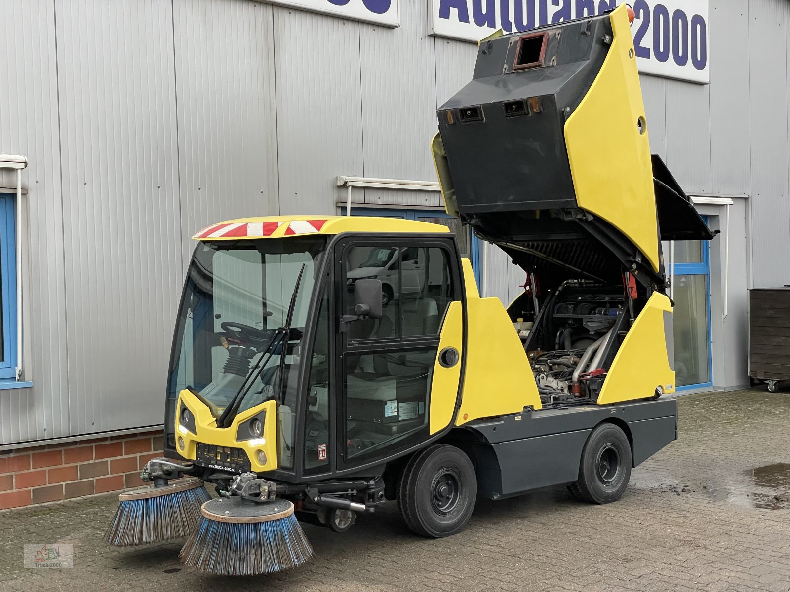 Kehrsaugmaschine of the type Johnston Johnston Bucher Sweeper CN 201 Kehren + Sprühen, Gebrauchtmaschine in Sottrum (Picture 14)