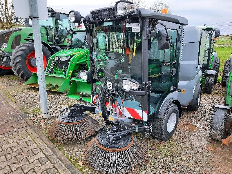 Kehrsaugmaschine typu Kärcher MC 130 PLUS, Neumaschine v Lauterberg/Barbis (Obrázek 1)