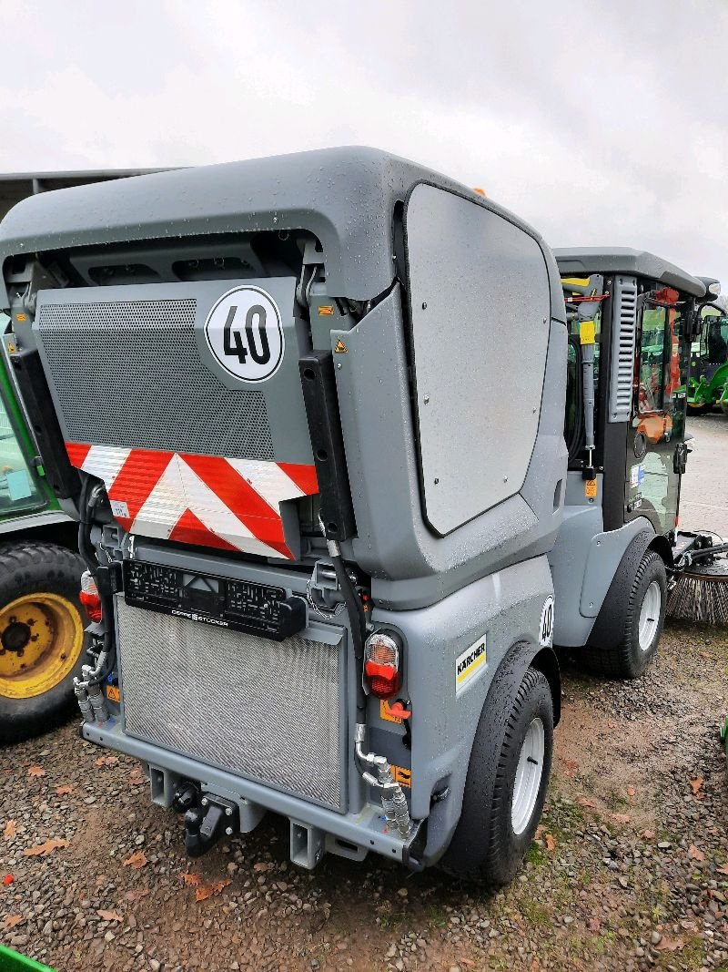 Kehrsaugmaschine a típus Kärcher MC 130 PLUS, Neumaschine ekkor: Lauterberg/Barbis (Kép 8)