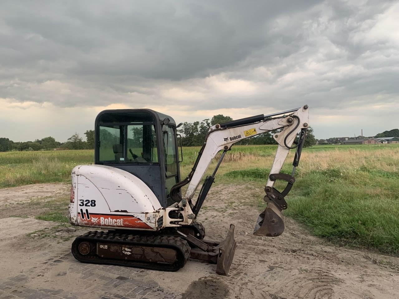 Kettenbagger du type Bobcat 328, Gebrauchtmaschine en Veessen (Photo 1)