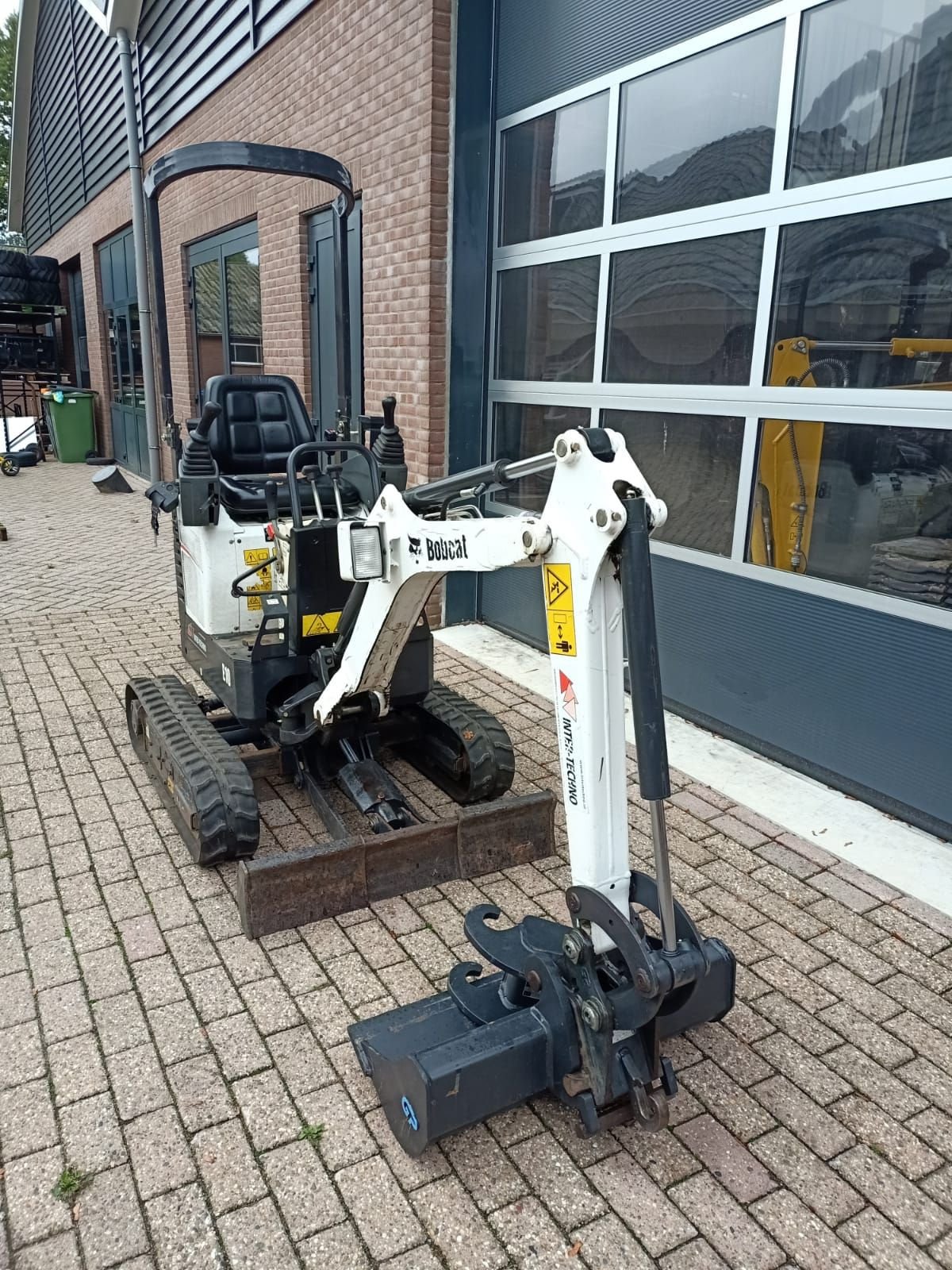 Kettenbagger za tip Bobcat E10, Gebrauchtmaschine u Lunteren (Slika 4)