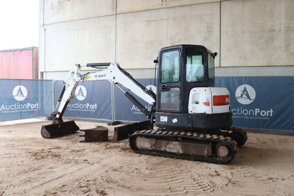 Kettenbagger van het type Bobcat E50 Compact Excavator, Gebrauchtmaschine in Antwerpen (Foto 3)