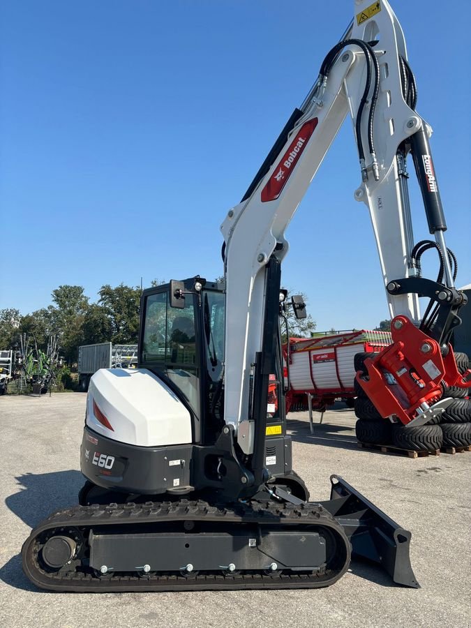 Kettenbagger des Typs Bobcat E60, Neumaschine in Wallern (Bild 2)