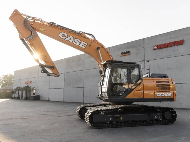 Kettenbagger van het type Case CX 210E, Neumaschine in Moerbeke (Foto 1)