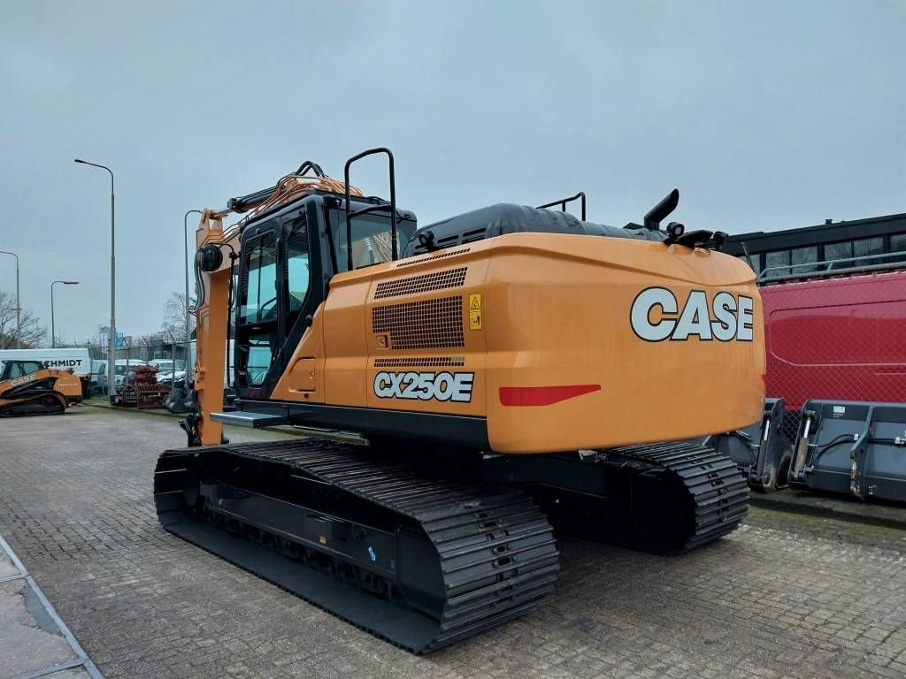 Kettenbagger del tipo Case CX250E, Neumaschine en Almelo (Imagen 1)