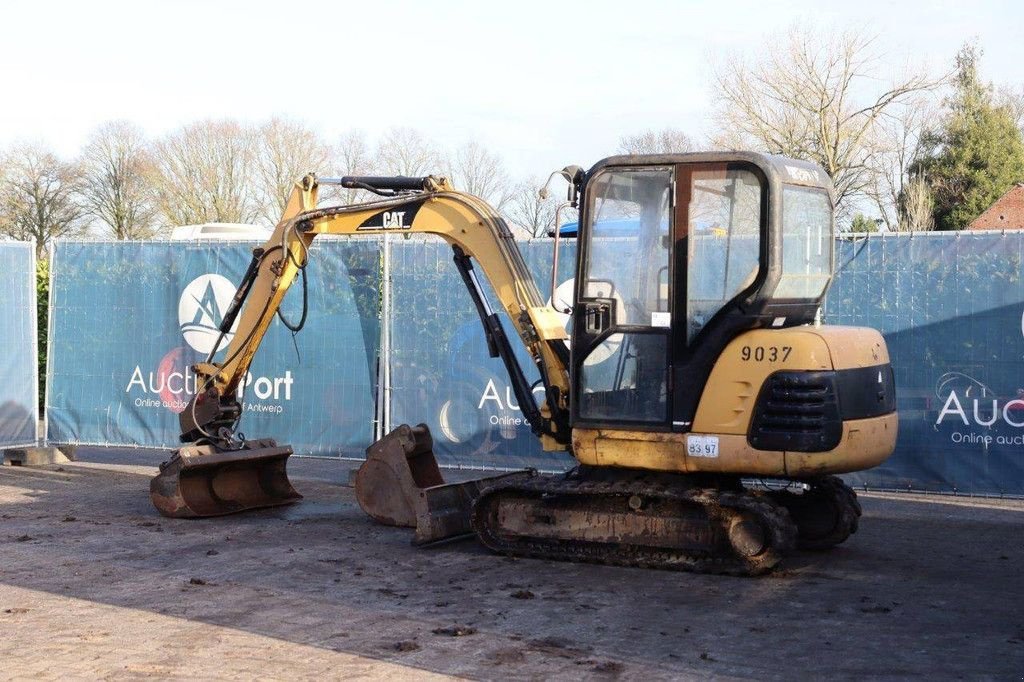 Kettenbagger a típus Caterpillar 302.5, Gebrauchtmaschine ekkor: Antwerpen (Kép 3)