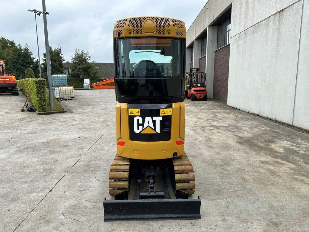 Kettenbagger of the type Caterpillar 302CR, Gebrauchtmaschine in Antwerpen (Picture 5)