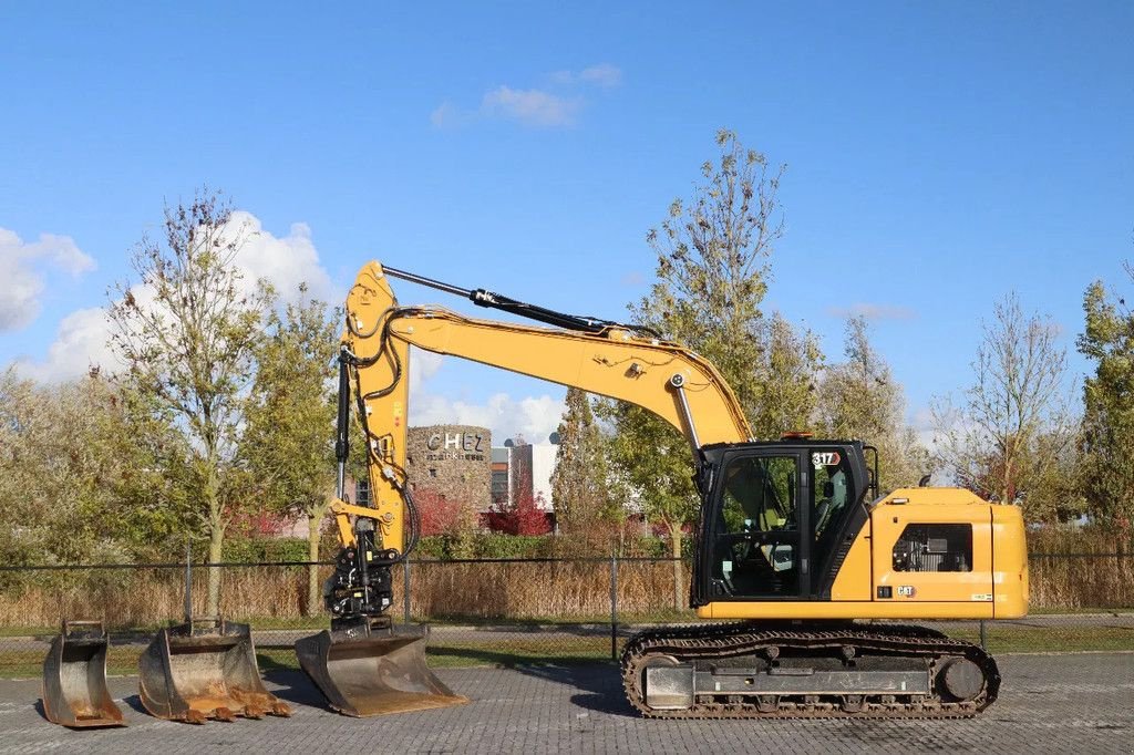 Kettenbagger des Typs Caterpillar 317 07B ROTOTILT 3X BUCKET 648 HOUR FULL OPTION, Gebrauchtmaschine in Marknesse (Bild 1)