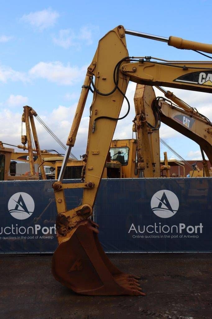 Kettenbagger del tipo Caterpillar 317, Gebrauchtmaschine en Antwerpen (Imagen 11)