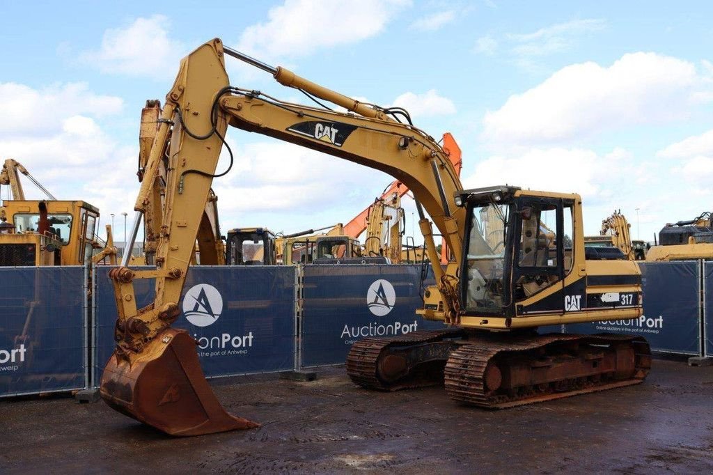 Kettenbagger del tipo Caterpillar 317, Gebrauchtmaschine en Antwerpen (Imagen 10)