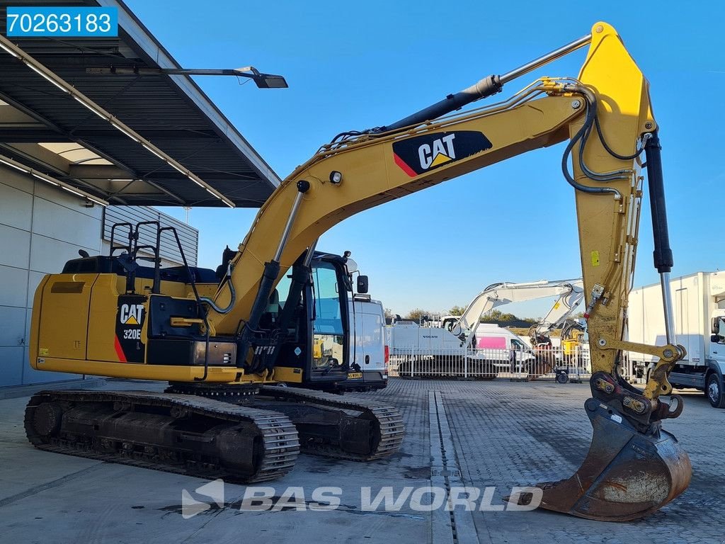 Kettenbagger van het type Caterpillar 320 E L, Gebrauchtmaschine in Veghel (Foto 3)